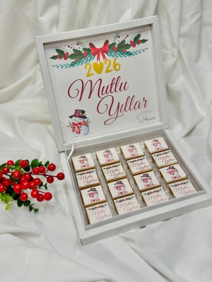 Yılbaşı Çikolatası Kutulu Gold Madlen 16 Adet, Kokina Süslemeli, Metalik Şık Hediye