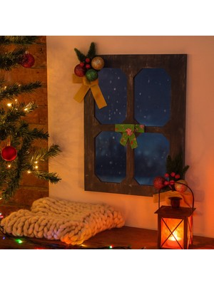 Yılbaşı Temalı Yeşil Kurdeleli Dekoratif Pencere Çerçevesi