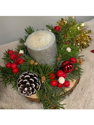 Çok Renkli Yılbaşı Mumluk ve Masa Süsü Dekoru, Kozalak ve Kokina ile Şık Tasarım