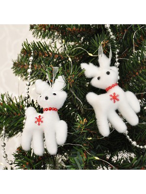 Parlak Beyaz Geyik Süsleri, Yılbaşı Dekorasyonuna Şıklık Katıyor