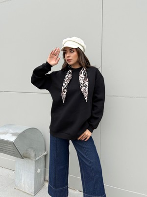 Minaaise Oversize Leopar Şal Detaylı Sweatshirts Siyah