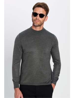 Tudors Erkek Slim Fit Dar Kesim Yumuşak Dokulu Tüylenmeyen Gri Yarım Balıkçı Yaka Triko Kazak