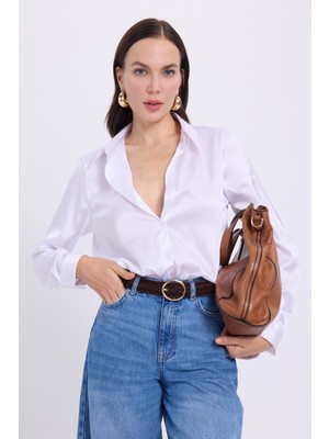 Tudors Kadın Relax Fit Rahat Kesim Satenli Kumaş Beyaz Kare Manşet Düz Gömlek