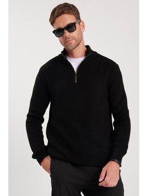 Tudors Erkek Slim Fit Dar Kesim Fermuarlı Siyah Dik Yaka Triko Kazak