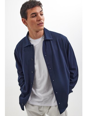 Tudors Erkek Relax Fit Rahat Kesim Düğmeli Yandan Cepli Örme Lacivert Ceket Gömlek