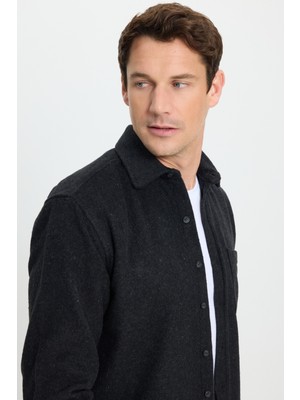 Tudors Erkek Regular Fit Klasik Kesim Düz Cepli Koyu Antrasit Oduncu Gömlek