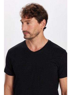 Erkek Slim Fit Dar Kesim %100 Pamuk Yumuşak Dokulu Siyah V Yaka Tişört