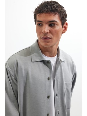 Tudors Erkek Relax Fit Rahat Kesim Uzun Kollu Düz Örme Kumaş Yandan Yırtmaçlı Gri Gömlek