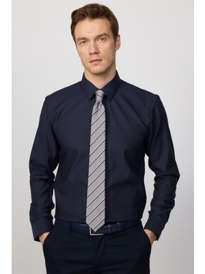 Tudors Erkek Slim Fit Non-Iron Pamuklu Ütü Gerektirmez Lacivert Gömlek