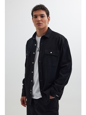 Tudors Erkek Relax Fit Rahat Kesim Spor Yaka Çift Cep Kapaklı Denim Siyah Gömlek