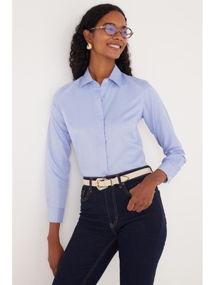 Tudors Kadın Slim Fit Dar Kesim Vucüda Oturan Uzun Kollu Gizli Düğme Detaylı Mavi Basic Gömlek