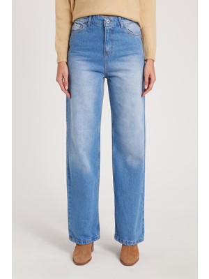 Tudors Kadın Regular Fit Klasik Kesim Pamuklu Bol Paça Mavi Jean Pantolon