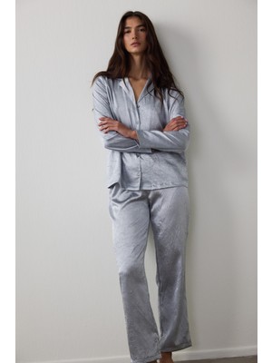 Penti Açık Gri Saten Gömlek Yaka Düğmeli Uzun Kollu Pijama Takımı