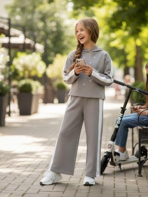 Zekids Kız Çocuk Kapüşonlu Zımba Detaylı Tasarım Eşofman Takım