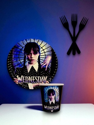 24 Kişilik Wednesday Temalı Tek Kullanımlık Servis Seti