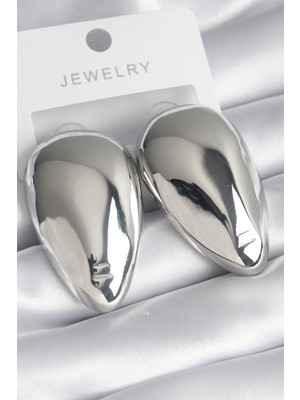 Claris Pirinç Gümüş Renk Badem Model Kadın Küpe