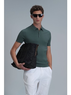 Lufian Eze Erkek Kazak