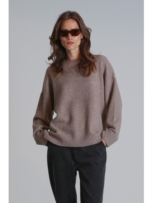 Lufian Arda Kadın Kazak