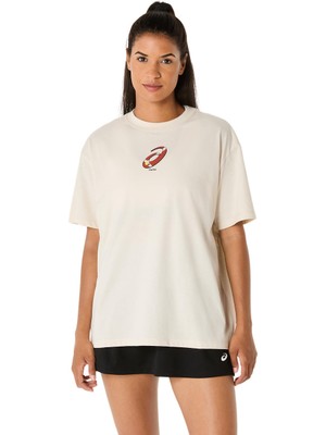 Asics Court Graphic Ss Top Kadın Kuriiro Brown/Illuminate Yello Kısa Kollu Tshirt 2042A379-200