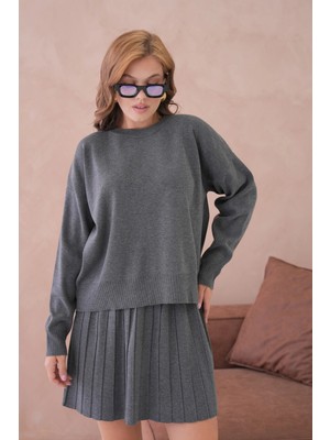 Kadın Bisiklet Yaka Kazak Kısa Etek Ikili Triko Takım