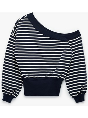 Koton Çizgili Uzun Kollu Kayık Yaka Rahat Kalıp Omzu Açık Crop Sweatshirt
