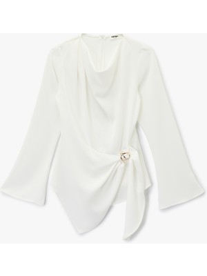 Koton Uzun Kollu Degaje Yaka Metal Aksesuarlı Büzgülü Asimetrik Bluz
