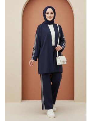 Dikey Çizgili Önü Düğmeli İkili Takım