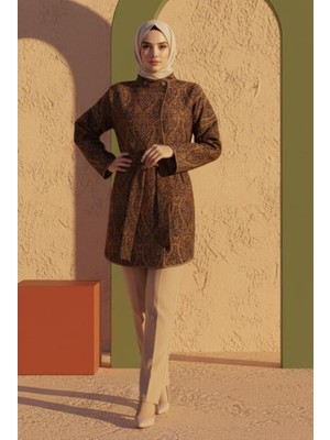 Etnik Desenli Çıtçıtlı Kapitone Ceket