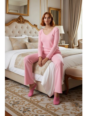 Ersefa Kadın Yumuşak Tuşeli V Yaka Pijama Takımı Fonksiyonel Dayanıklı Kaliteli Konforlu Estetik Şık