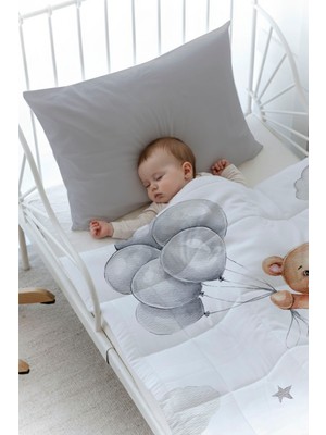 Baskılı Yorgan Seti (100x200 Cm) - Iconic Serisi - Balon Tutan Ayı