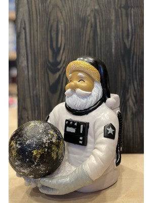 Şık Beyaz Astranot Noel Baba Biblosu, Lüks Tasarım ve Hediye Seçeneği