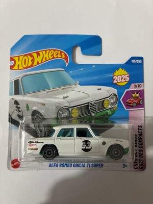 Hot Wheels Alfa Romeo Guilia Ti Super Beyaz