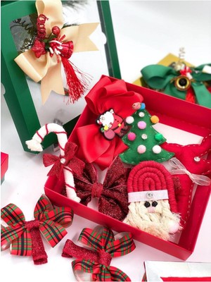 Renkli 8 Parça Yılbaşı Toka Seti, Geyik, Noel Baba, Çam Ağacı, Fiyonk, Hediye