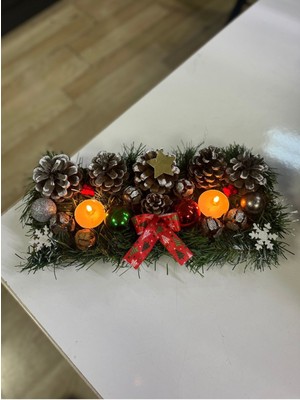 Kahverengi Kütük ve Kozalaklı Yılbaşı Masa Dekoru, Mumlu Natürel Şık Süs