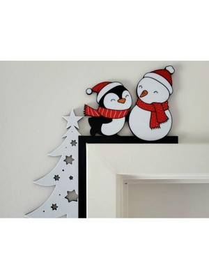 Beyaz Noel Kardan Adam ve Penguen Kapı Süsü, Sevimli ve Şık Dekorasyon.