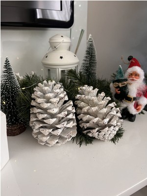 Beyaz Kozalaklar 12CM, Yılbaşı ve Noel Dekorasyonu, Doğal Çam Süsleri