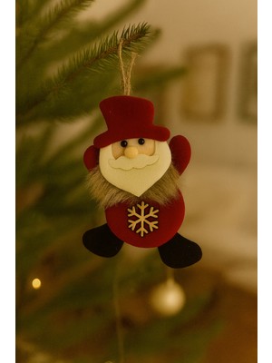 11 cm Kar Taneli Keçe Noel Baba Süsü, Şık ve Sevimli Yılbaşı Dekoru