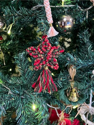 Renkli Makrome Yılbaşı Çam Ağacı Süsü, Noel ve Parti Dekorasyonu (9X14)