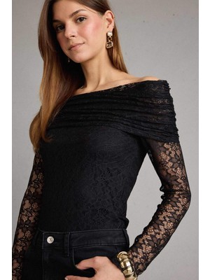 DeFacto Omzu Açık Uzun Kollu Tül Bluz G6567AX25WN