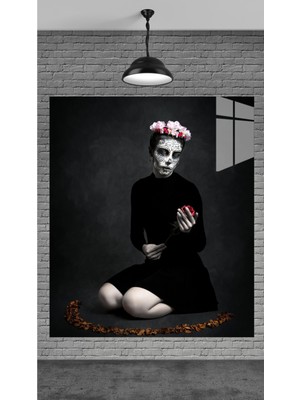 Marsilyan Meta Dekorasyon Gül Tutan Kadın Temperli Cam Üzerine Tablo Sevgilinize Yılbaşı Hediye