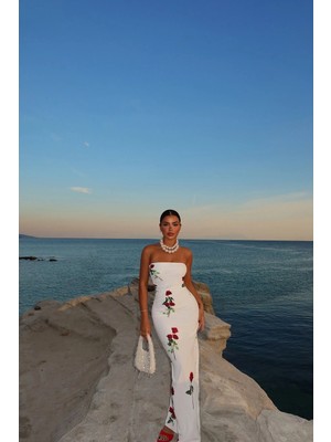 Eyyo Beyaz Onella Gül Desen Elbise ATE-1637