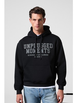 Grimelange CASSIAN Erkek Önü Kabaran Baskılı Kapüşonlu Kordonlu Kanguru Cepli Siyah Sweatshirt