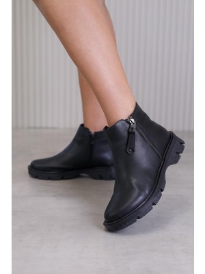 Frape Model 3 cm Topuklu Yeni Sezon Fermuar Detaylı Kısa Bot Sıyah