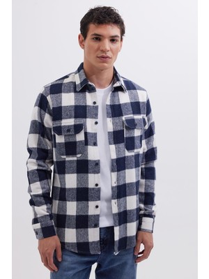 Tudors Erkek Slim Fit Dar Kesim Uzun Kollu Kapaklı Çift Cepli Kareli Kışlık Oduncu Gömlek