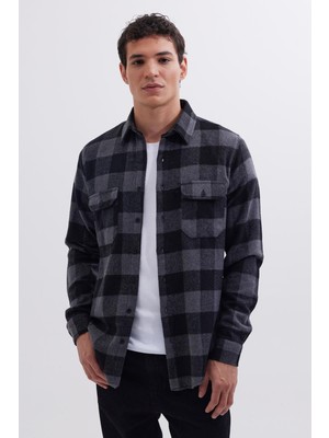 Tudors Erkek Slim Fit Dar Kesim Uzun Kollu Kapaklı Çift Cepli Kareli Kışlık Oduncu Gömlek