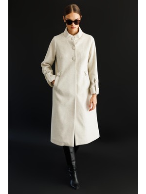 Micca Kashe Kumaş Aksesuar Detaylı Zamansız Astarlı Kaban Manto-Krem