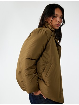 Koton Dik Yaka Çıtçıt Düğmeli Cepli Uzun Kollu Rahat Kalıp Anorak Ceket