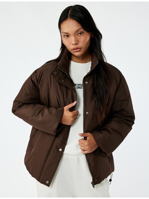 Koton Dik Yaka Çıtçıt Düğmeli Cepli Uzun Kollu Rahat Kalıp Anorak Ceket