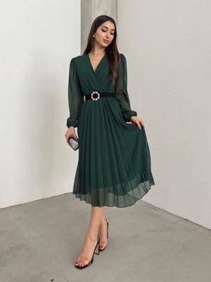 Çamaşır Kenti Kadın Şifon Kumaş Astalı Kloş Kesim Kruvaze Yaka Midi Boy Elbise