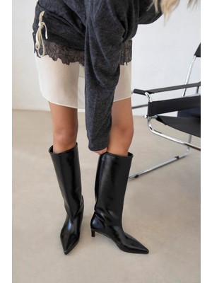 Straswans Ella Kadın Kırışık Deri Çizme Siyah